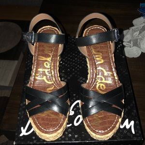 Darline, Black Leather